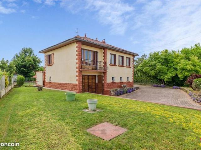 Maison 5 pièces 200 m²