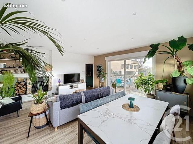 Maison 5 pièces 200 m²