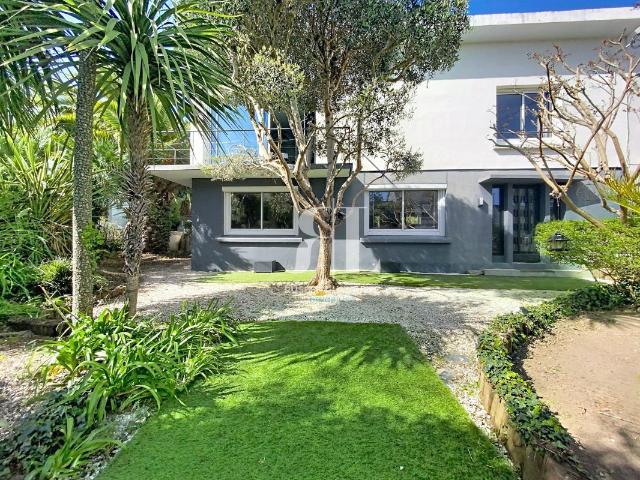 Maison 5 pièces 200 m²