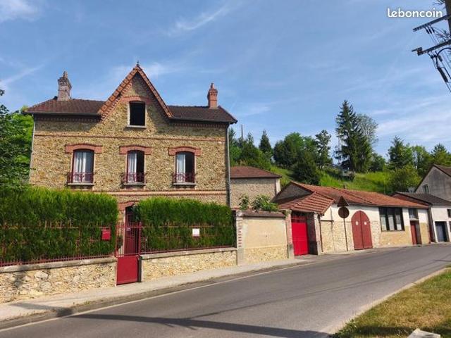 Maison 5 pièces 200 m²
