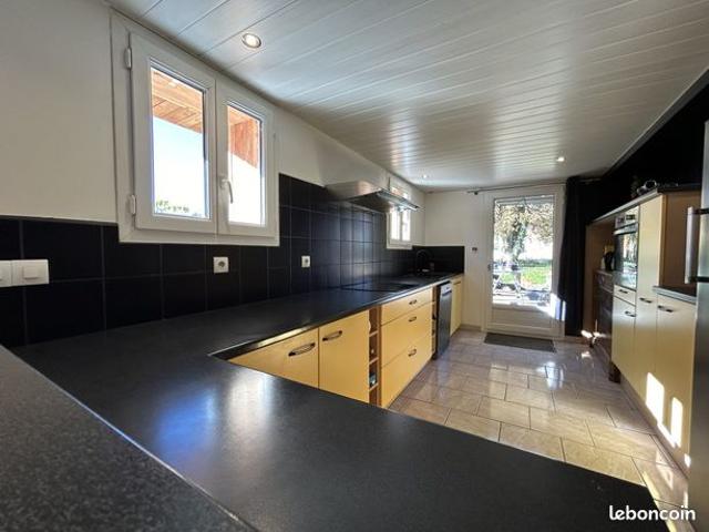 Maison 5 pièces 200 m²