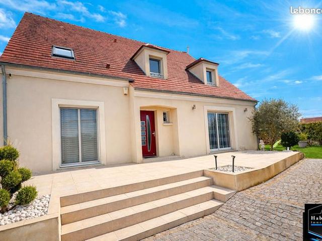 Maison 5 pièces 200 m²