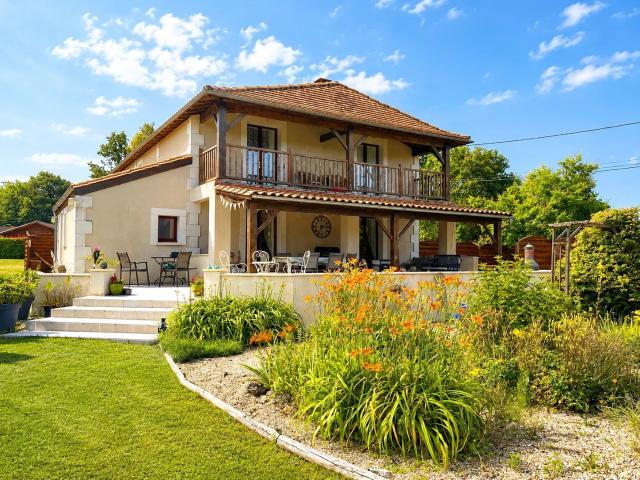 Maison 5 pièces 200 m²