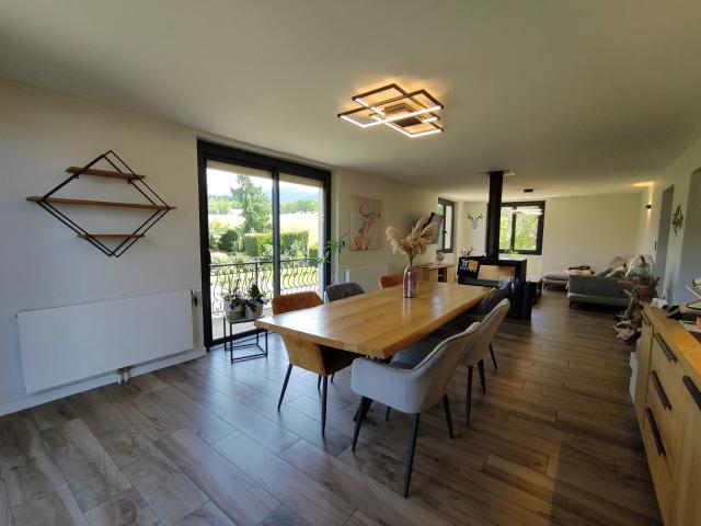 Maison 5 pièces 200 m²