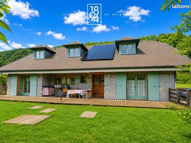 Villa 5 pièces 200 m²