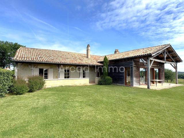 Maison 5 pièces 200 m²