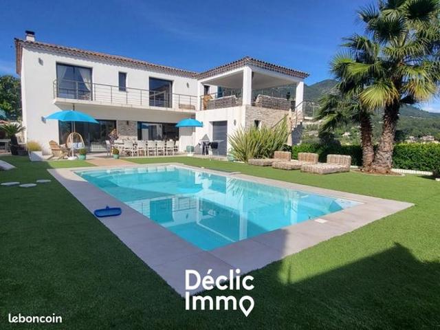 Maison 5 pièces 201 m²