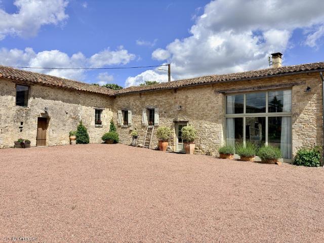 Maison 7 pièces 201 m²