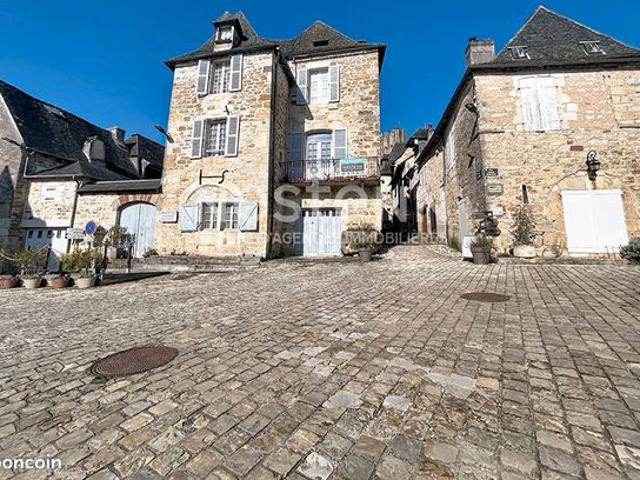 Maison 5 pièces 202 m²
