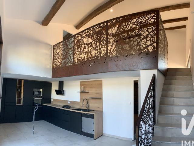 Maison 5 pièces 202 m²