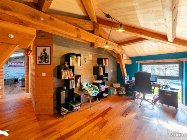 Maison 5 pièces 202 m²