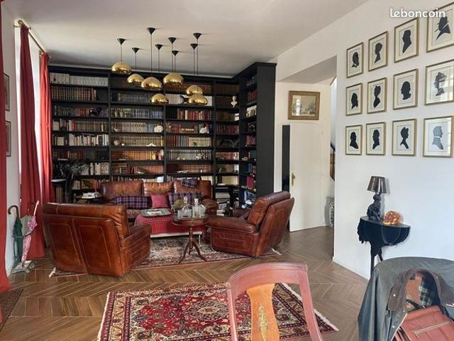 Maison 5 pièces 202 m²