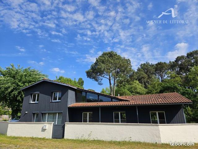 Maison 5 pièces 202 m²