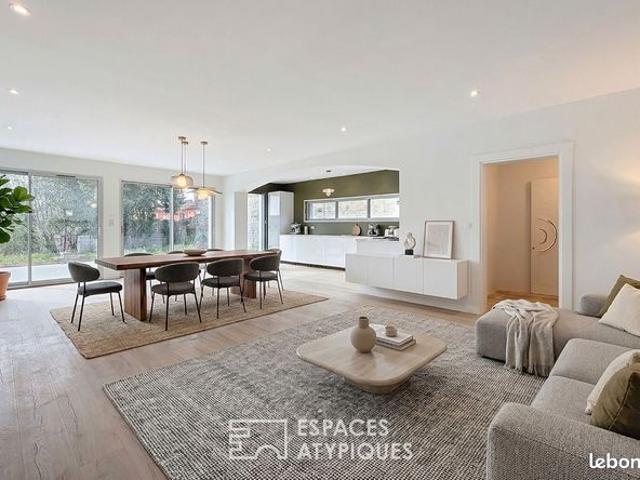 Maison 5 pièces 202 m²
