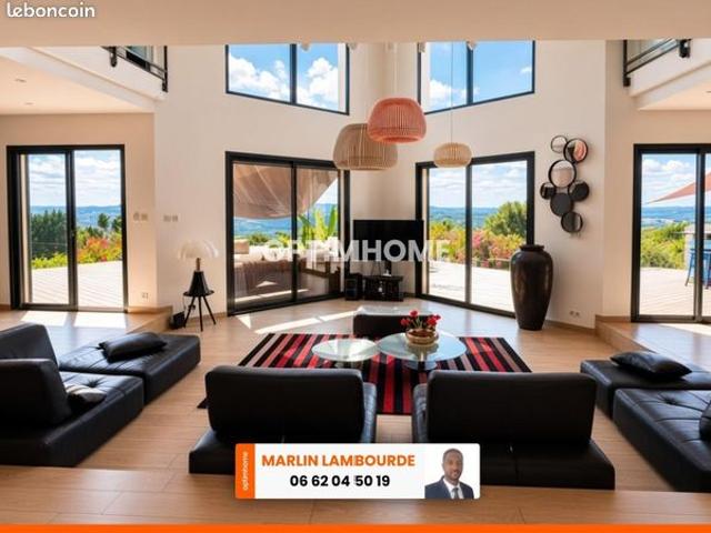 Maison 5 pièces 203 m²