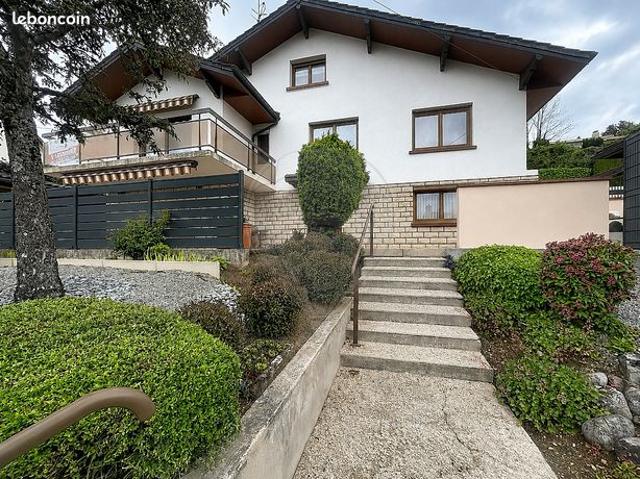 Maison 5 pièces 203 m²