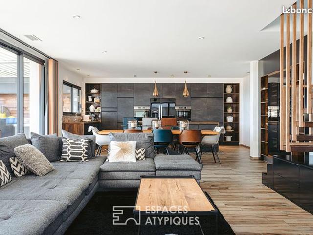 Maison 5 pièces 203 m²