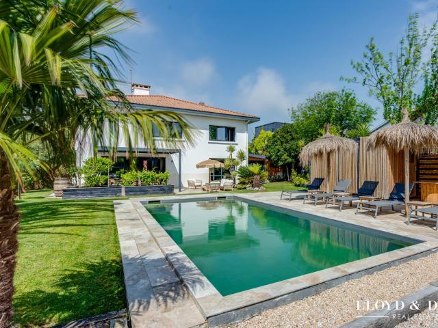 Maison 6 pièces 203 m²