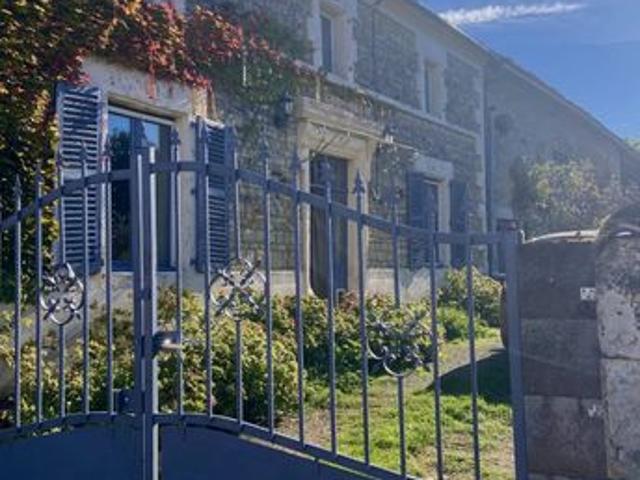 Maison 5 pièces 203 m²