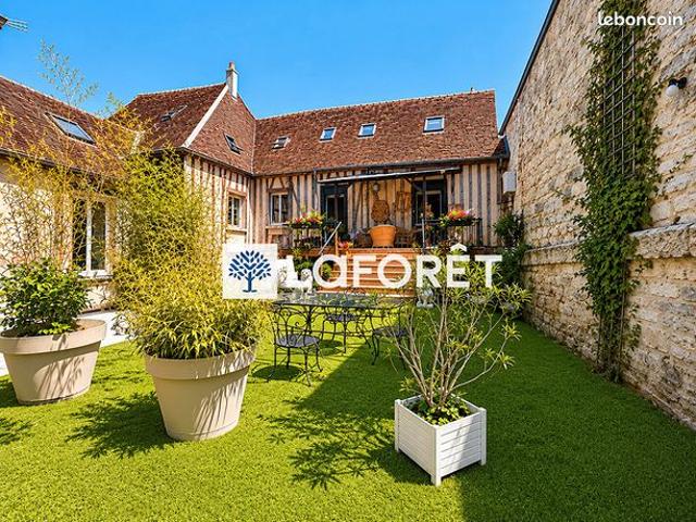 Appartement 5 pièces 214 m²