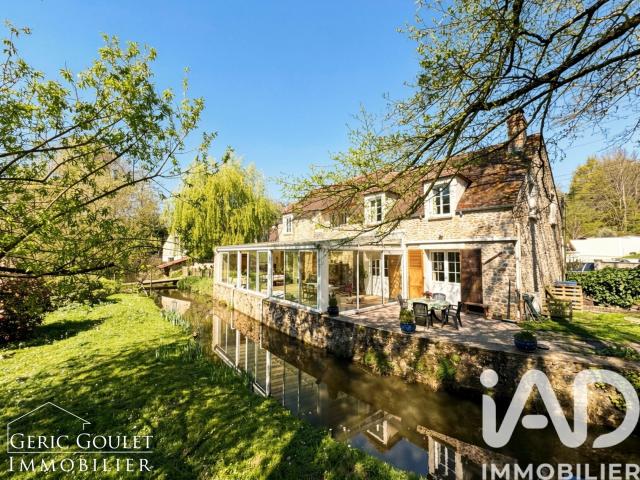 Maison 5 pièces 214 m²