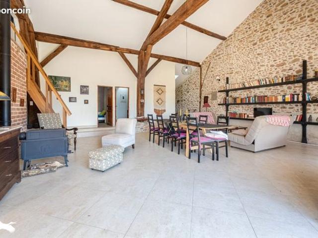 Maison 5 pièces 215 m²