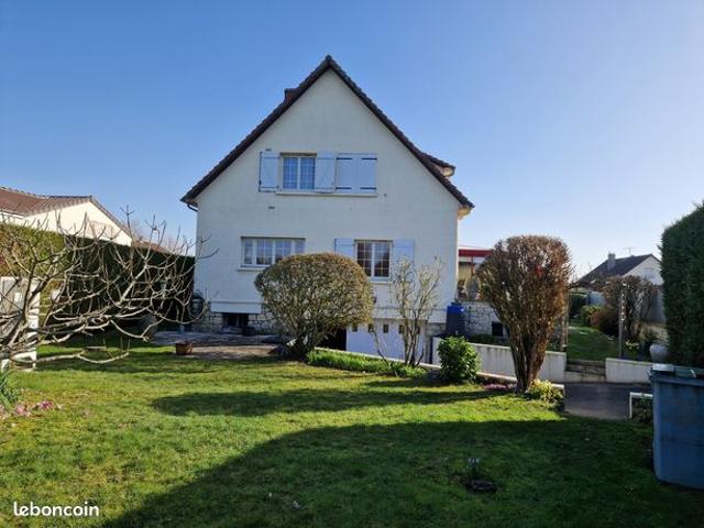 Maison 5 pièces 215 m²