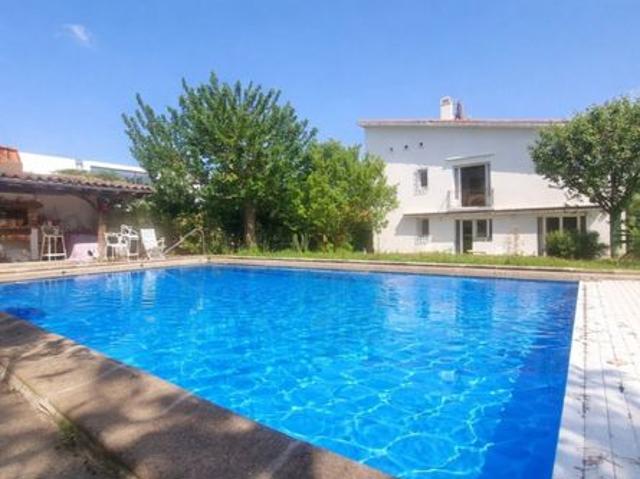 Maison 5 pièces 215 m²