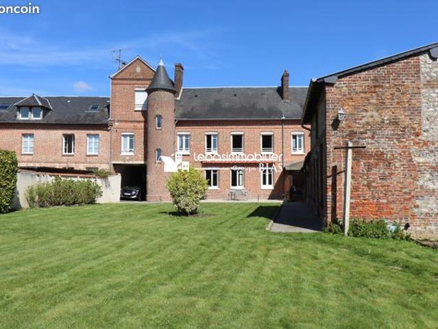Maison 5 pièces 215 m²
