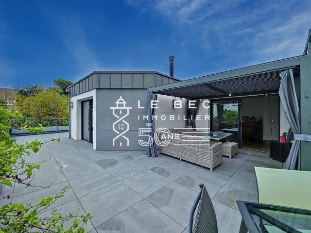 Maison 5 pièces 215 m²