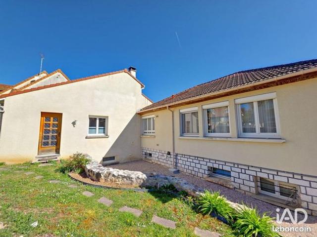 Maison 5 pièces 215 m²