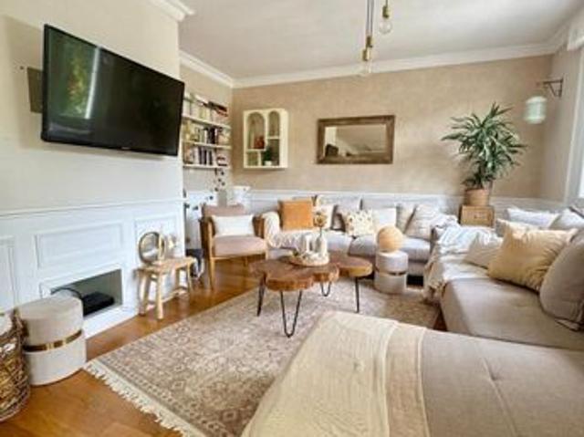 Maison 5 pièces 215 m²