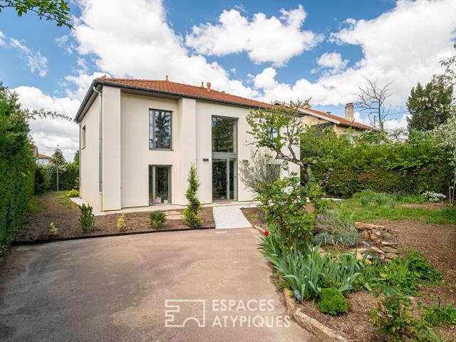 Maison 5 pièces, 215 m² à louer à Bron 69500