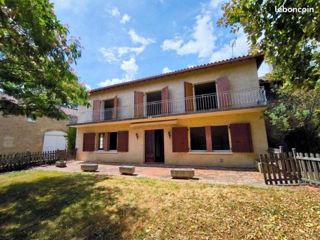 Maison 5 pièces 216 m²
