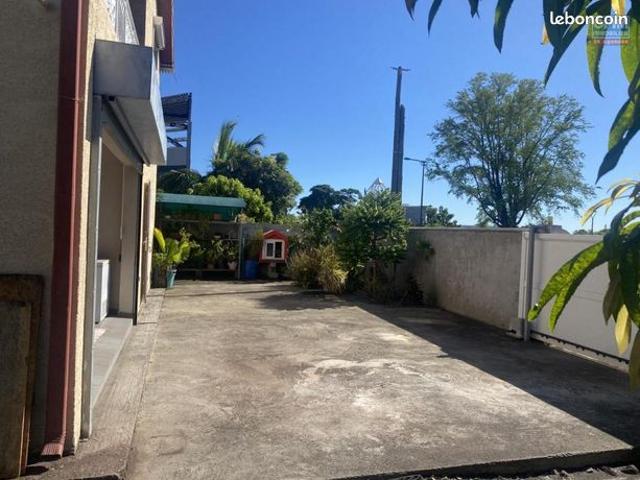 Maison 5 pièces 216 m²