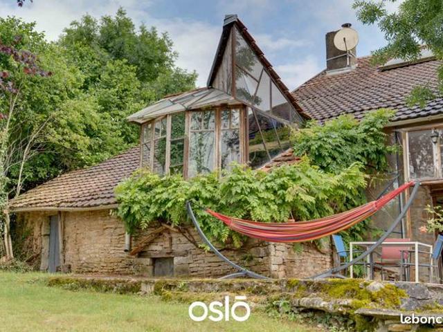 Maison 5 pièces 216 m²
