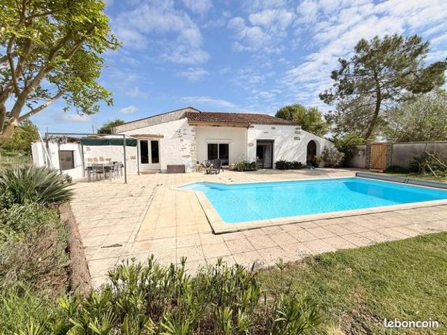 Maison 5 pièces 216 m²
