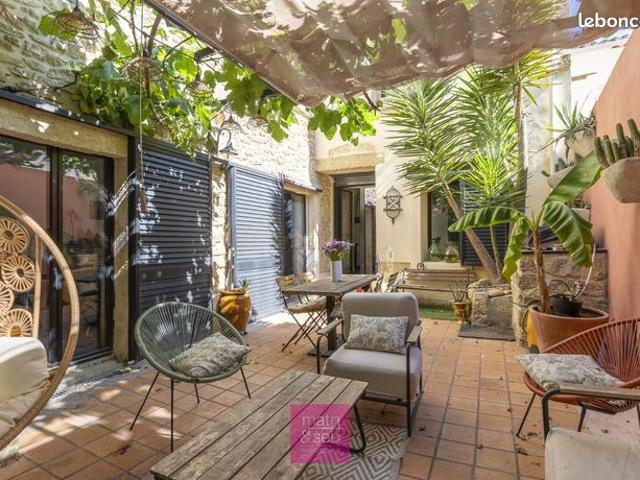 Maison 5 pièces 216 m²