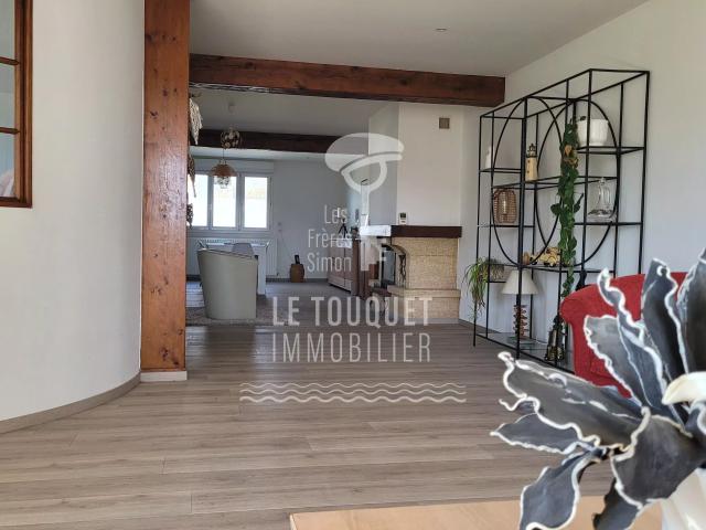 Maison 5 pièces 216 m²