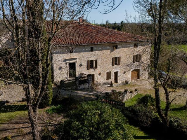 Maison 5 pièces 216 m²