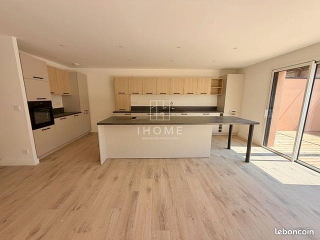 Maison 5 pièces 217 m²
