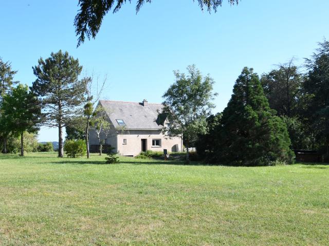 Maison 5 pièces 217 m²