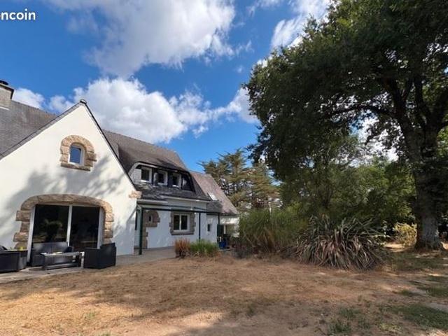 Maison 5 pièces 217 m²