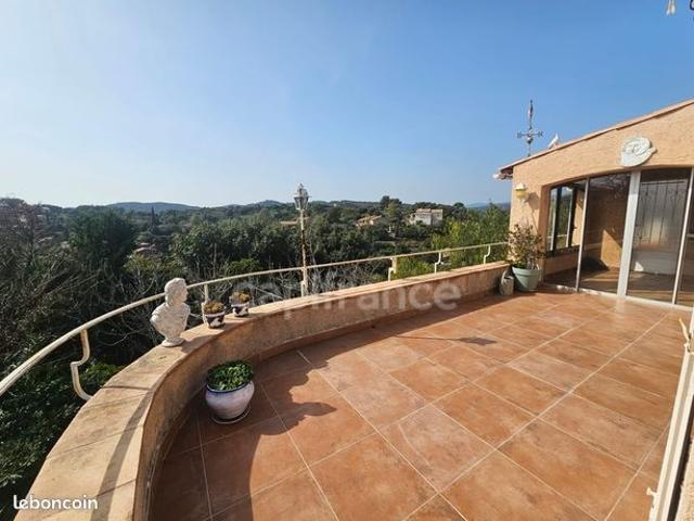 Maison 5 pièces 218 m²