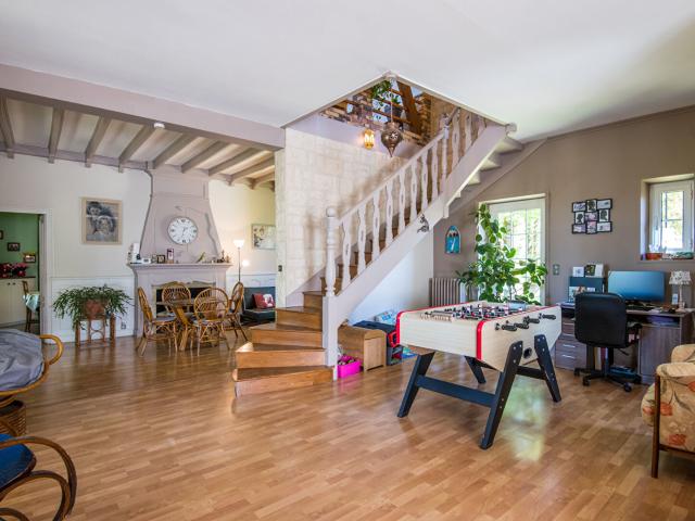 Maison 5 pièces 218 m²