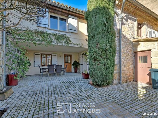 Maison 5 pièces 219 m²