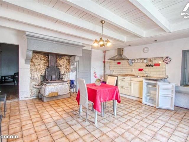 Maison 5 pièces 219 m²
