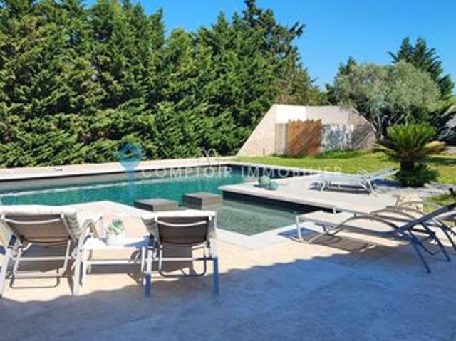 Maison 5 pièces 210 m²