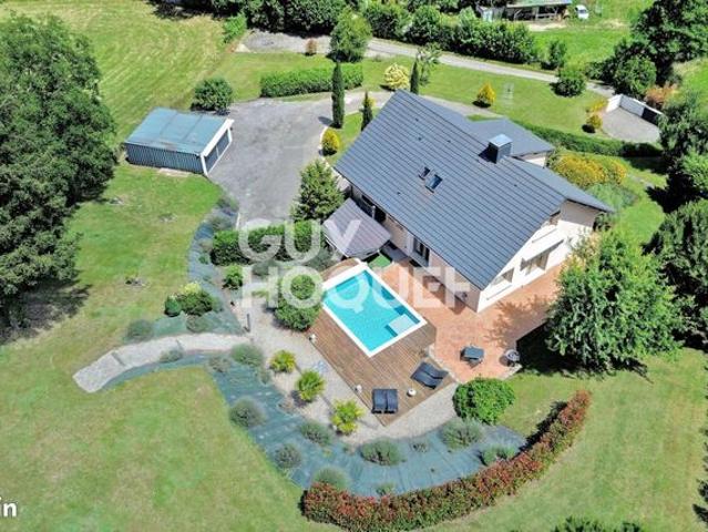 Maison 5 pièces 210 m²