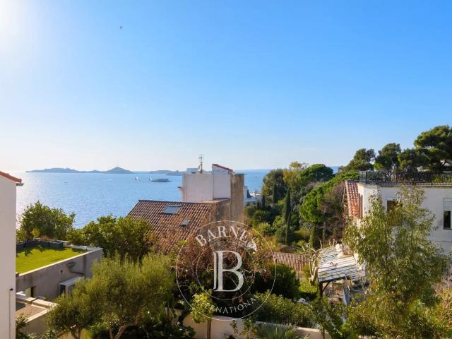 Maison 5 pièces 210 m²
